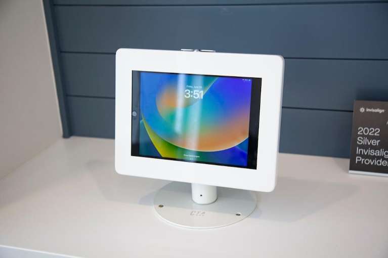 close up of computer | dentist near me